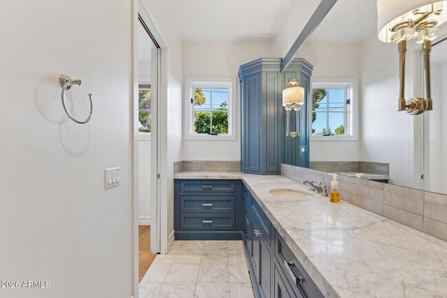 Building Photo - 4202 N 64th St