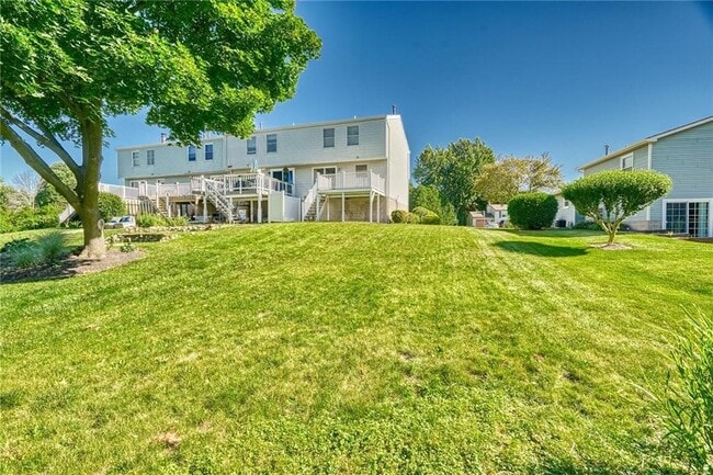 Building Photo - 7 Bramblewood Ln