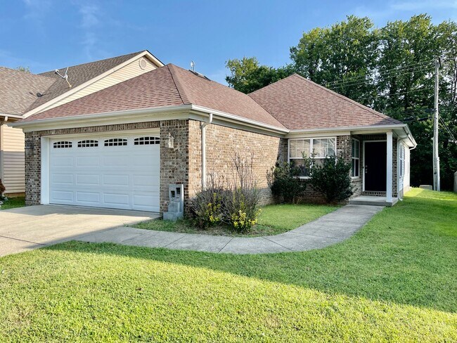 Building Photo - 2029 Drummond Dr