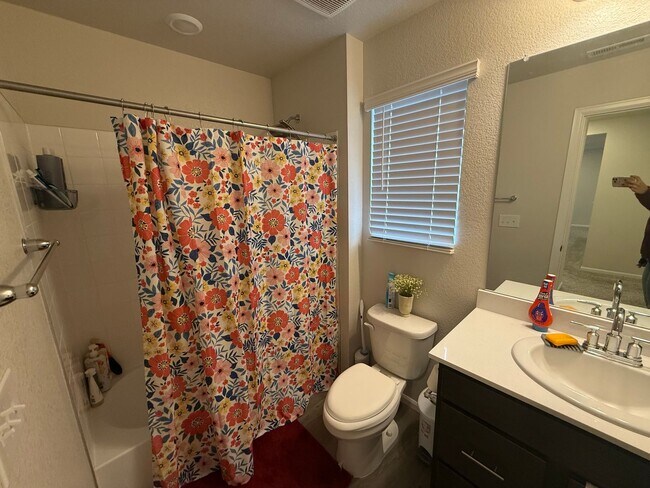 Building Photo - Beautiful Home for Rent