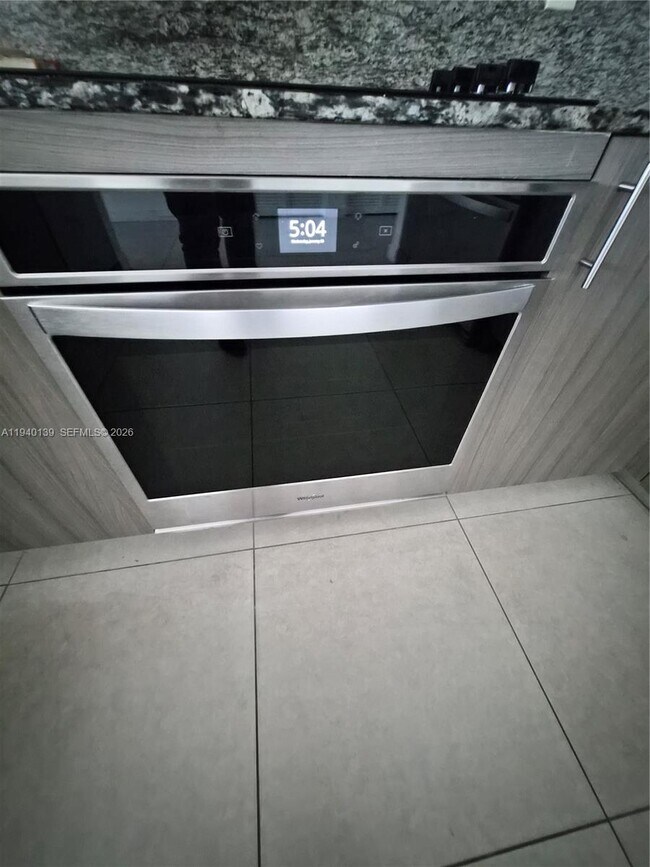 Building Photo - 5350 NW 84th Ave