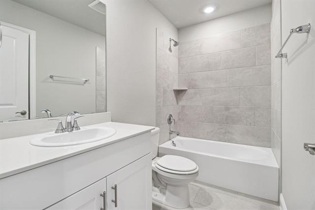 Building Photo - 407 Stagg St