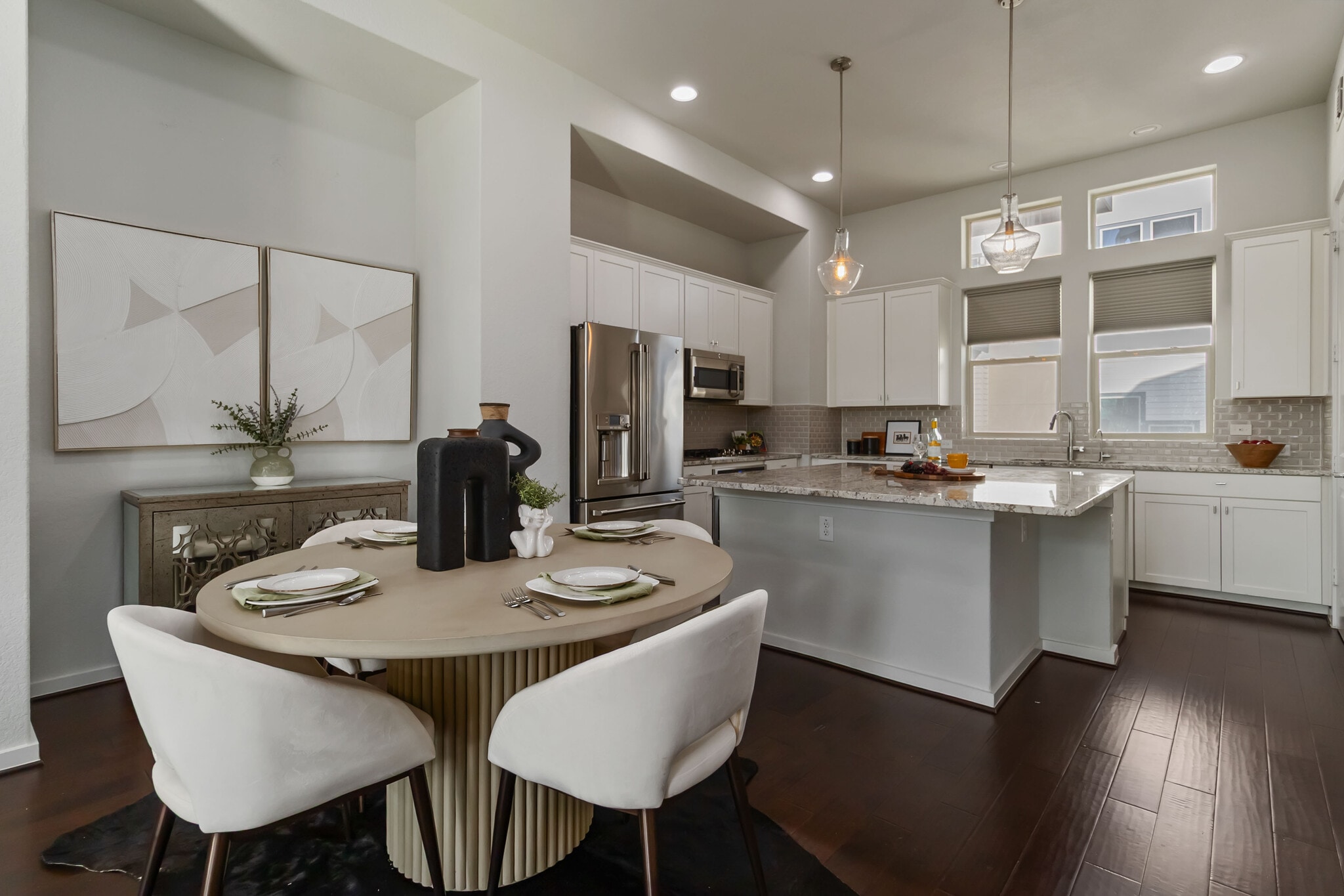 Building Photo - 2104 N Saint Marys St