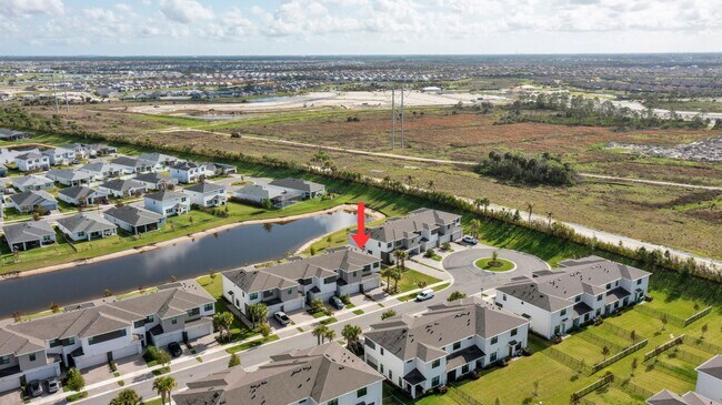 Building Photo - 14075 SW Thorens Dr