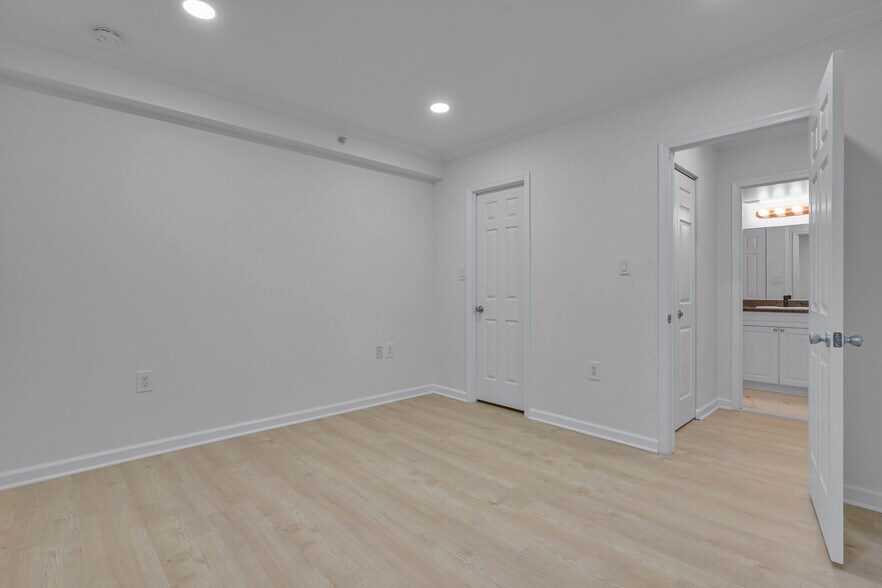 Building Photo - 3609 38th St NW