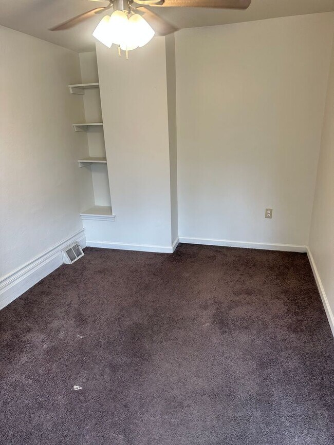 Building Photo - 2531 S 18th St