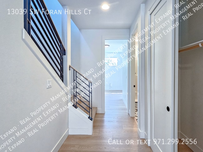 Building Photo - 13039 SW Foran Hills Ct