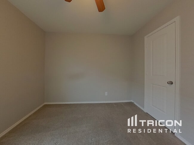 Building Photo - 1617 Daunton Dr