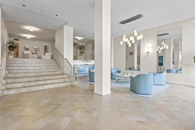 Building Photo - 707 S Gulfstream Ave