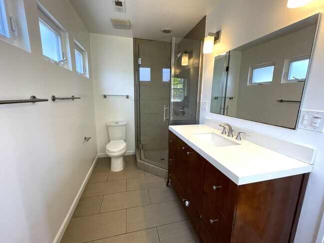 Building Photo - 2618 Spreckels Ln