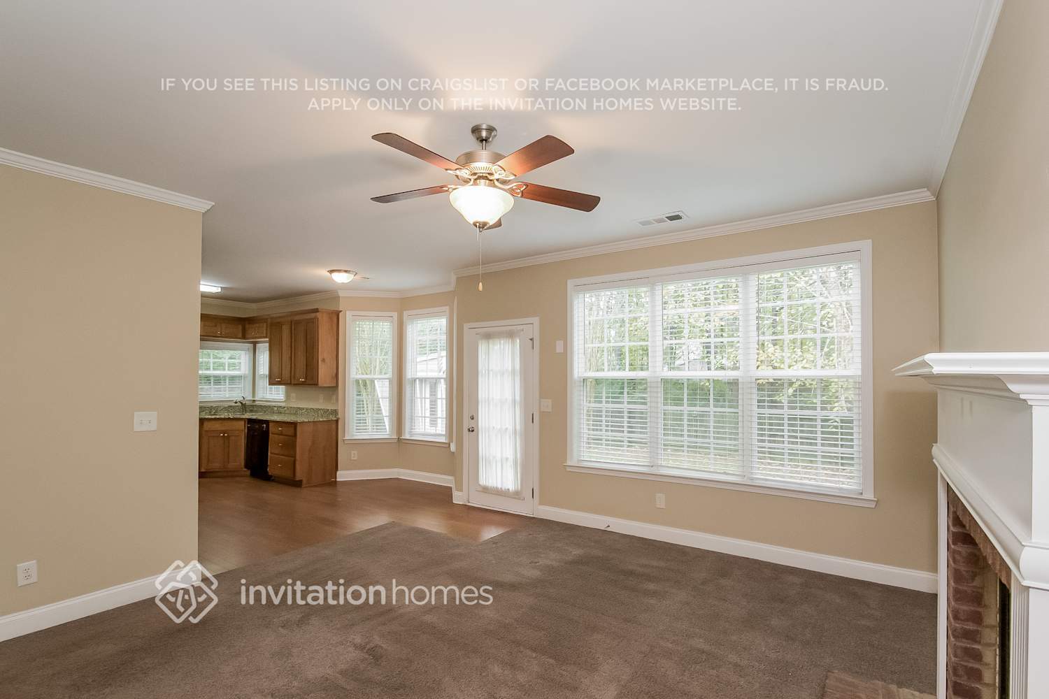 Building Photo - 920 Lakeside Ct