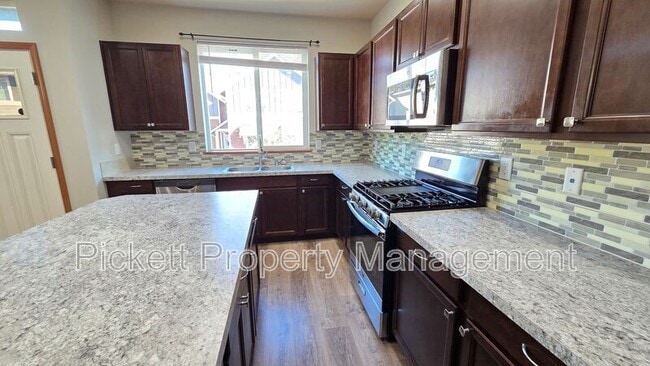 Building Photo - 2523 Filbert Ave