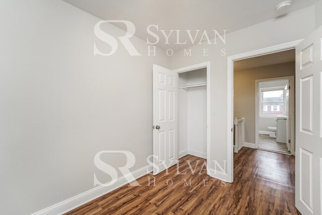 Building Photo - Enjoy living the good life in this 3 bedro...