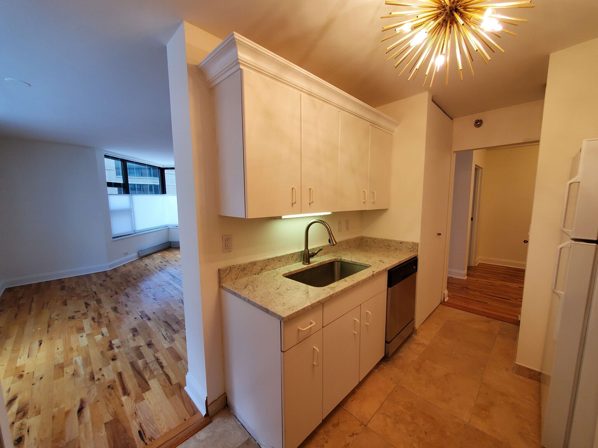 Building Photo - 401 E Ontario St