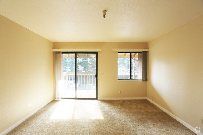 Sierra Regency Senior Living Roseville, CA Apartment