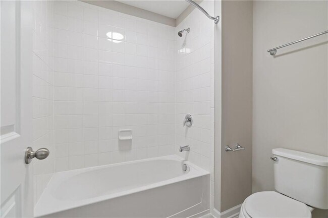 Building Photo - 123 Marlow Dr