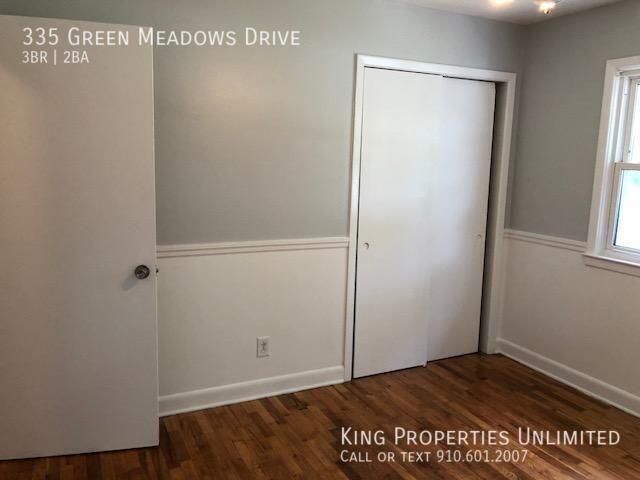 Building Photo - 335 Green Meadows Dr