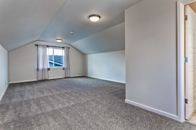 Building Photo - 14398 99th Way Southeast