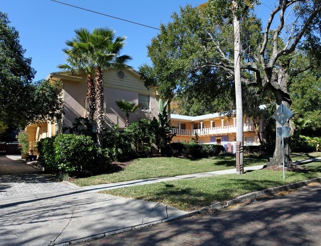 Primary Photo - 4th Street Apartments