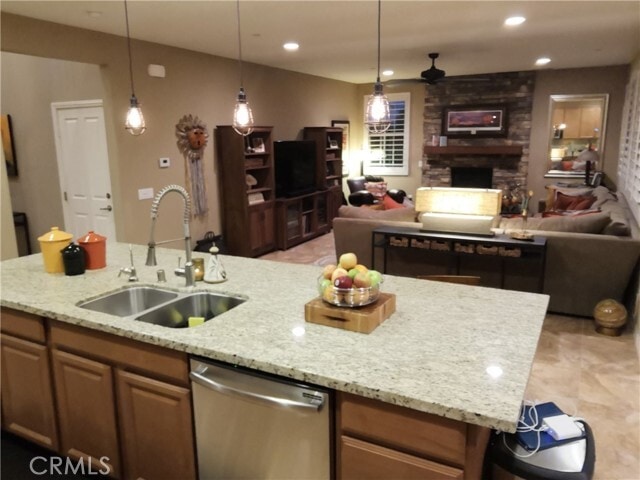 Building Photo - 28934 W Hills Dr