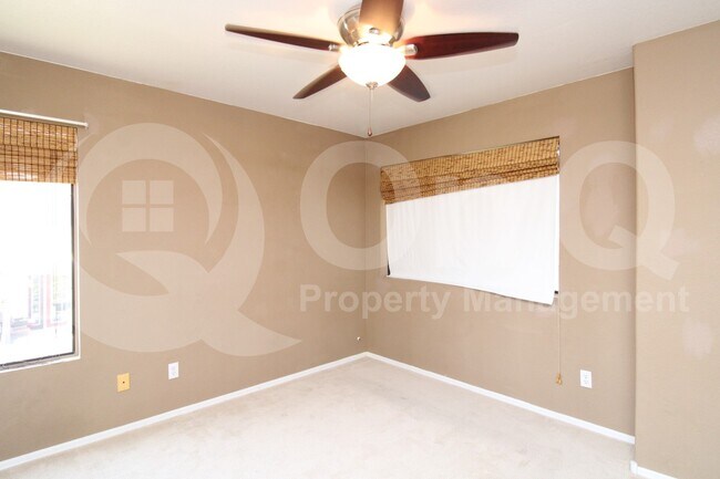 Building Photo - 710 S St Martin Dr