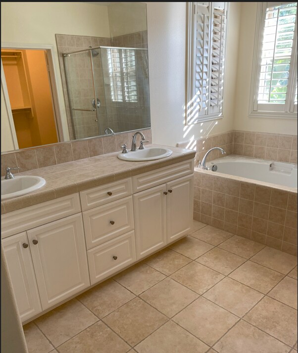 Master Bathroom - 77 Winding Way