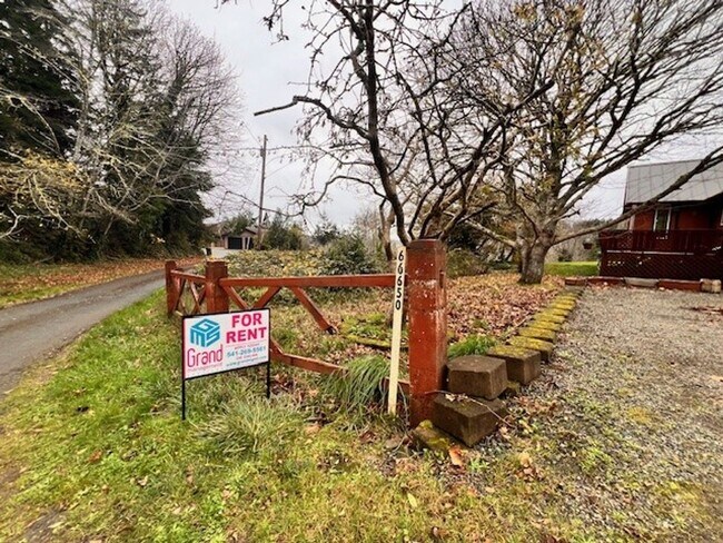 Building Photo - 2167