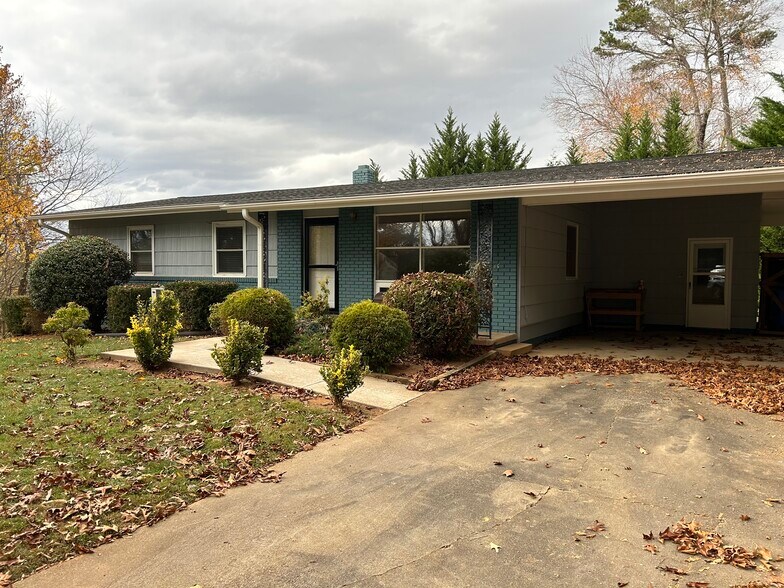 Building Photo - 26 Elkmont Dr