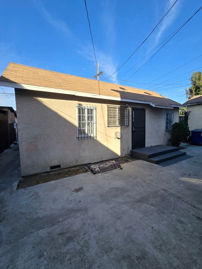 Primary Photo - 1305 56th St