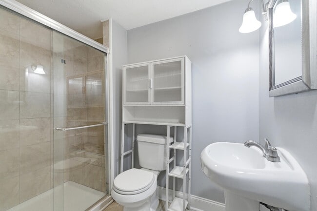 Building Photo - 986 Shaula Dr