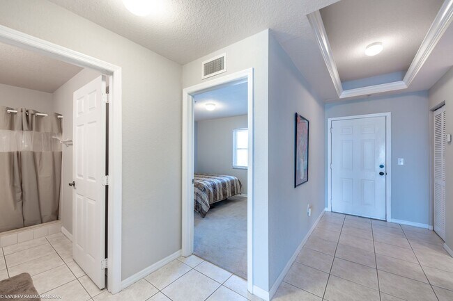 Building Photo - FURNISHED WATERFRONT CONDO IN PUNTA GORDA ISLES