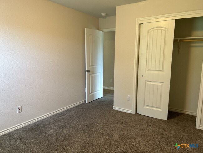 Building Photo - 7607 Melanite Dr