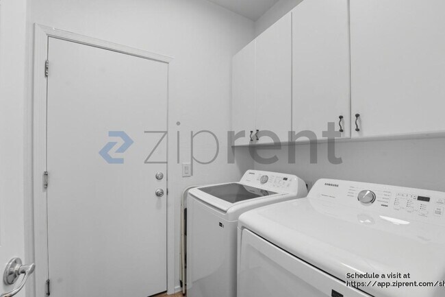 Building Photo - 42723 N 43rd Dr