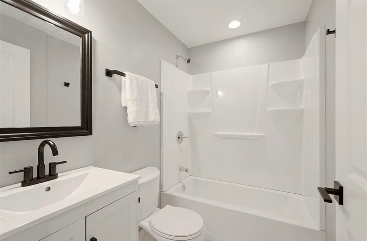 Common 2nd Fl bathroom - 1721 Sarah St