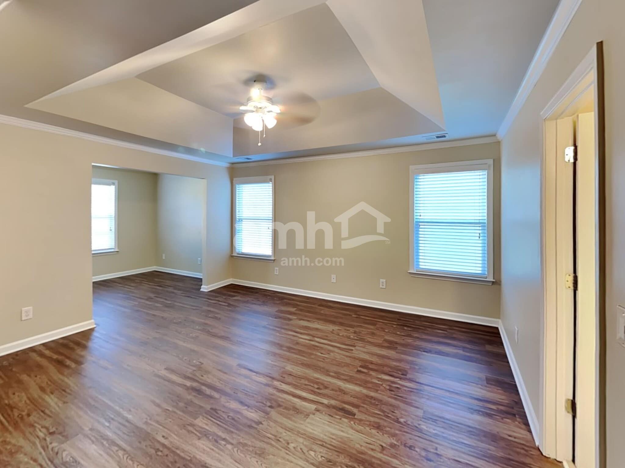 Building Photo - 5177 Rosewood Pl