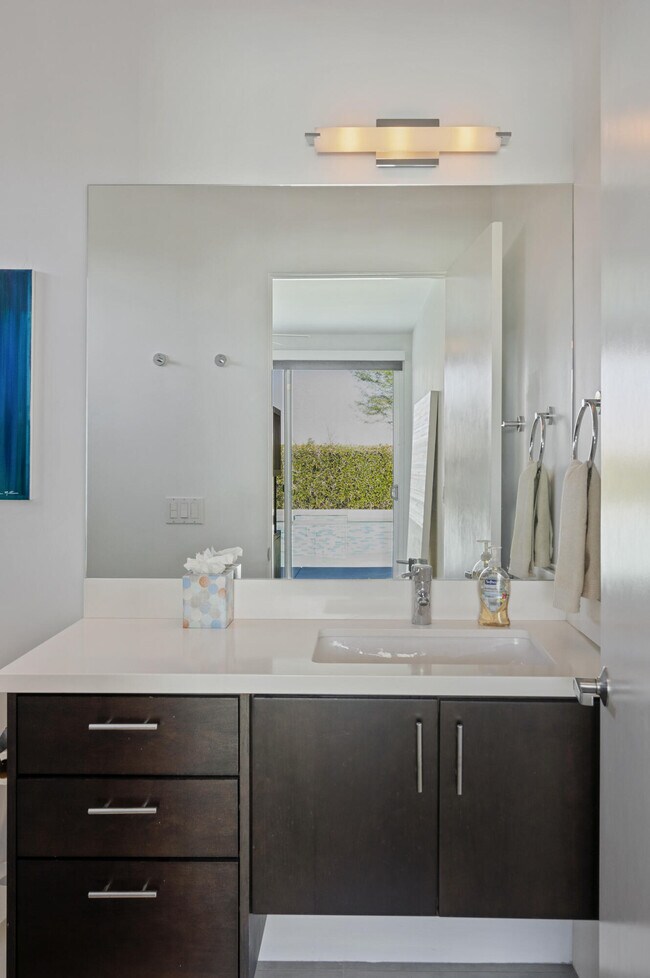Building Photo - 2716 Alexander Club Dr
