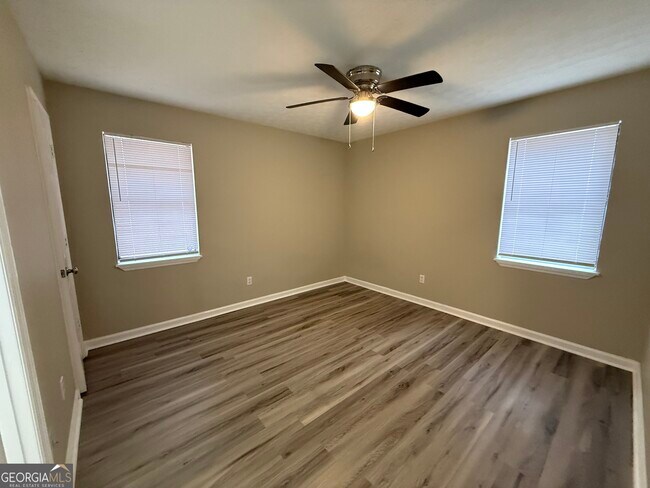 Building Photo - 117 Vintage Ct