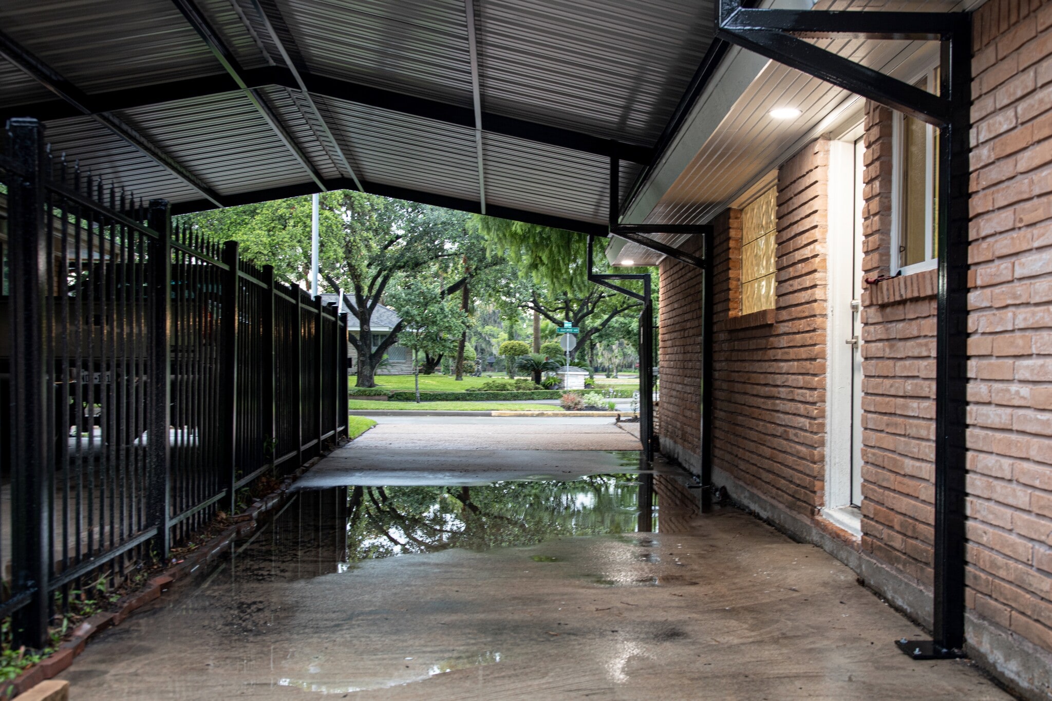 Carport #2 with space for two cars - 3619 Braeswood S Blvd