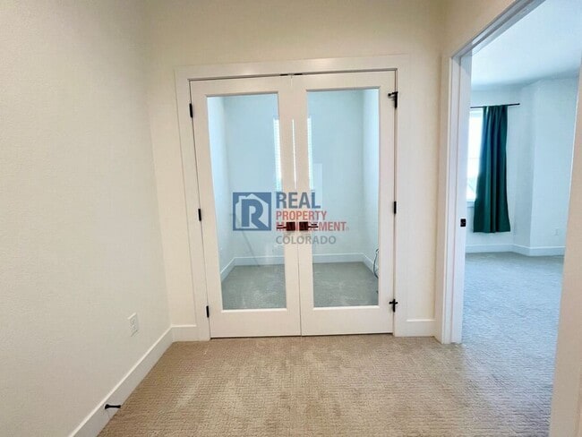 Building Photo - 10334 Milwaukee Cir