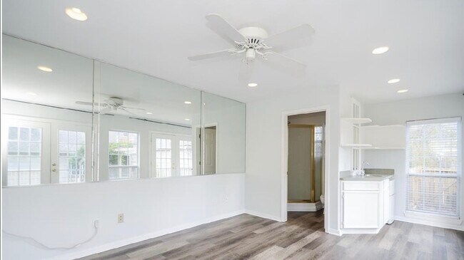 Building Photo - 13814 Lynnwood Ln