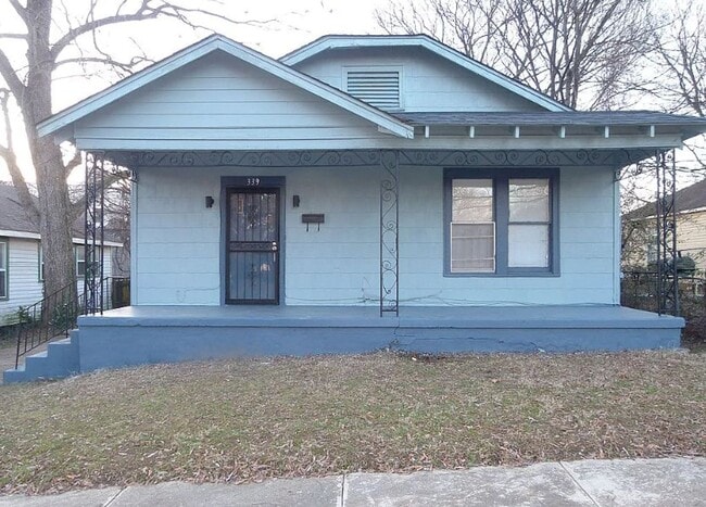Primary Photo - Rent reduced & Move-in Special! 1/2 off fi...