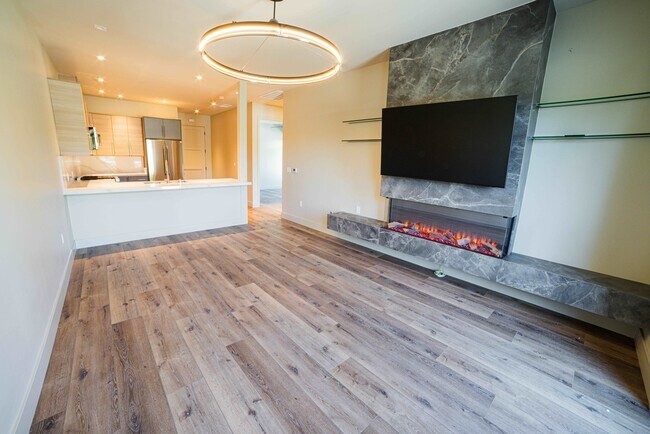 Primary Photo - Rhine House Lofts