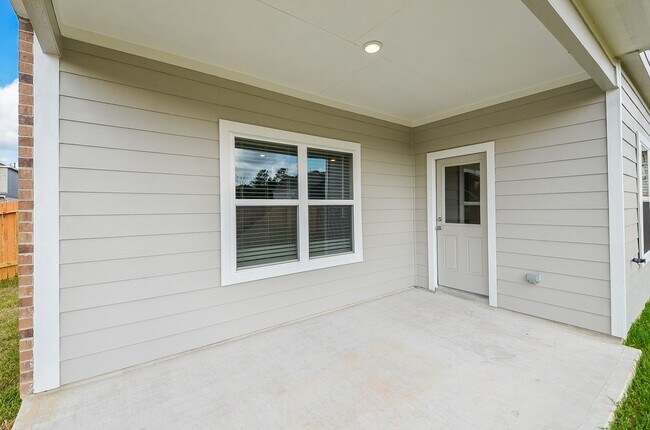 Building Photo - 27378 Axis Deer Trl