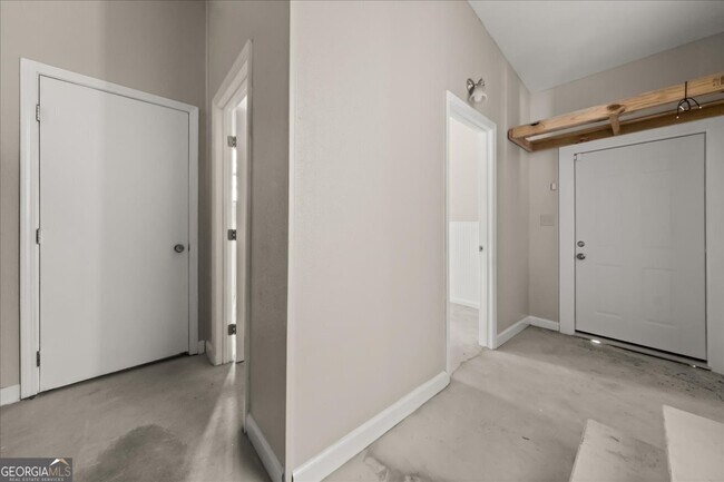 Building Photo - 1935 Handley Ave SW