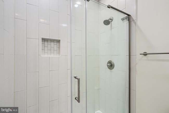 Building Photo - 1413 Anchor St