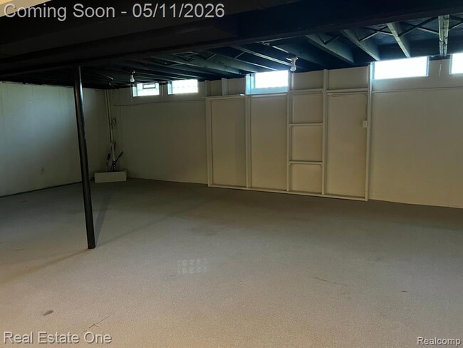 Building Photo - 1629 Glenbrooke Ct