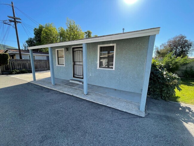 Building Photo - 740main