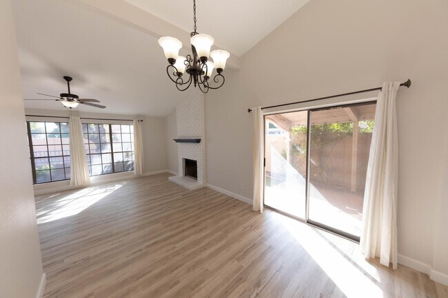 Building Photo - 4283 E Agave Rd