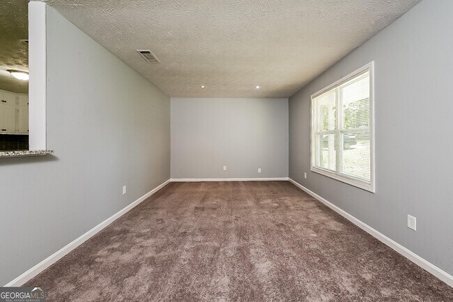 Building Photo - 1118 Walnut Creek Ln