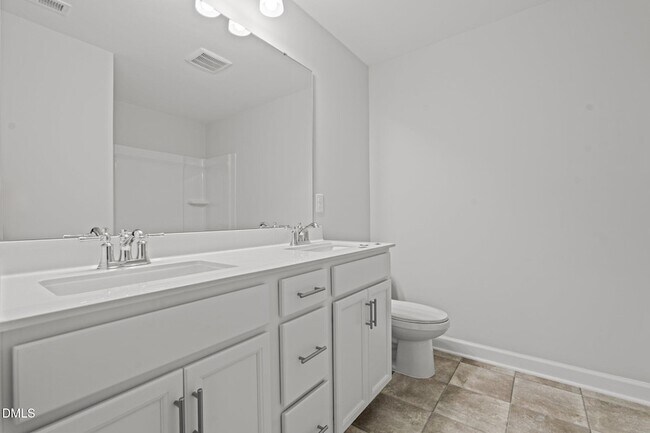 Building Photo - 45 Village Edge Dr